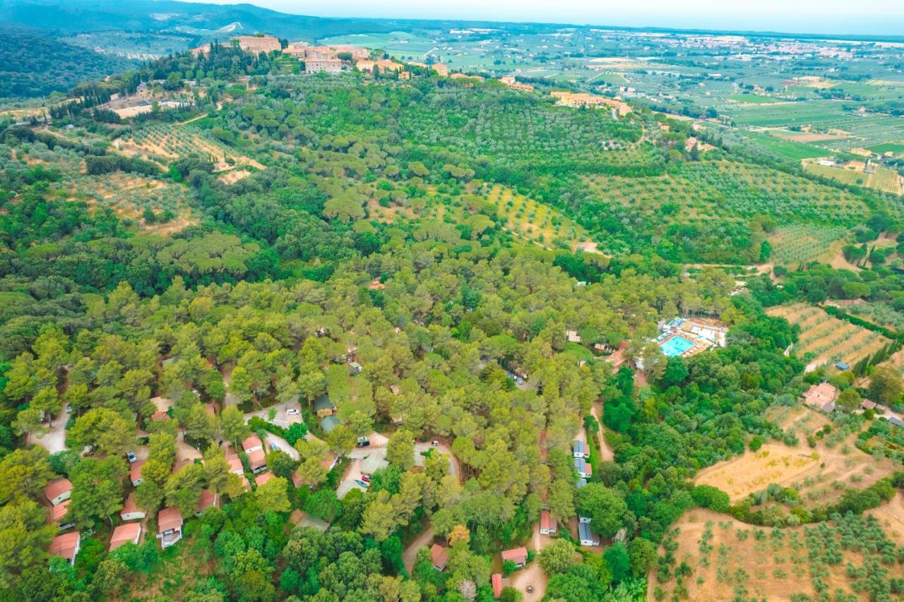 Le Pianacce Camping Village Кастаньєто-Кардуччі Екстер'єр фото