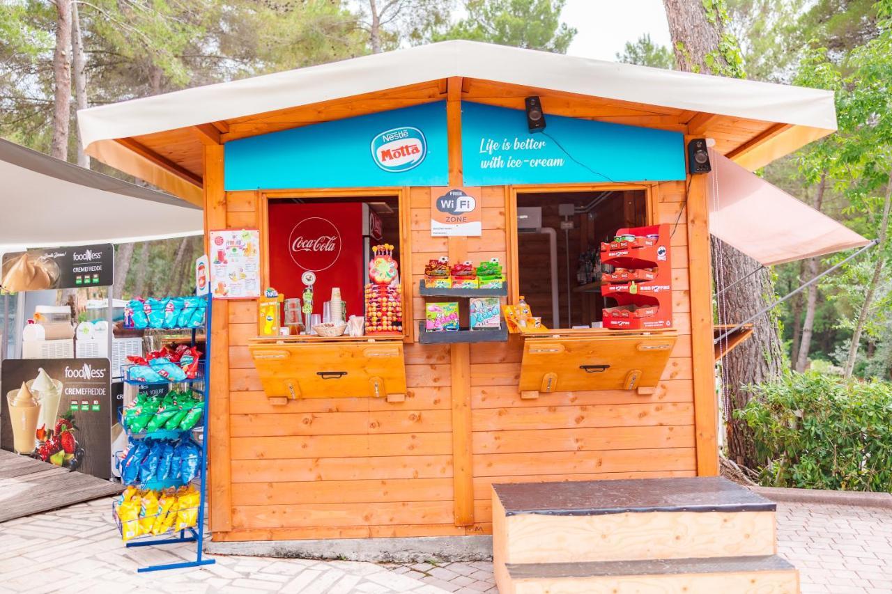 Le Pianacce Camping Village Кастаньєто-Кардуччі Екстер'єр фото
